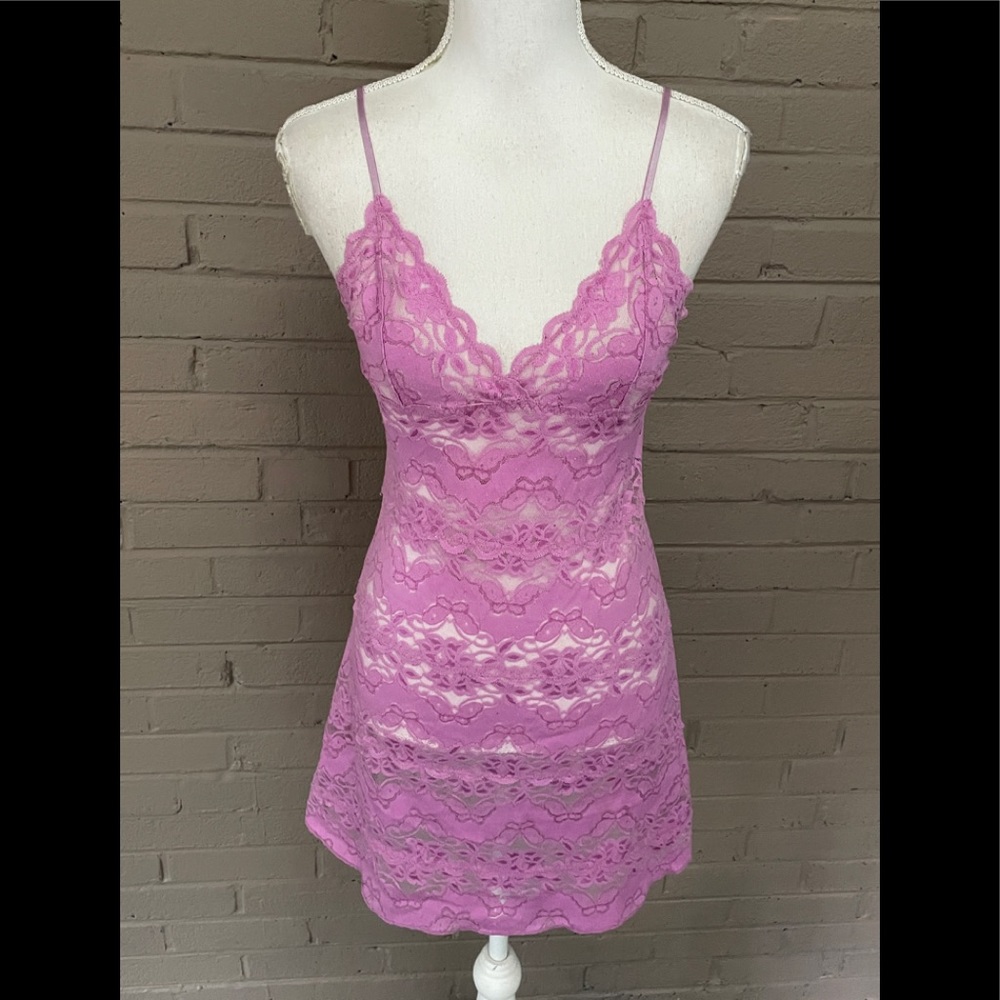 Floral & Butterfly Lace Nighty S - Picture 3 of 10